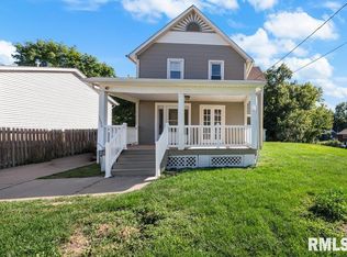 1536 30th Ave, Moline, IL 61265