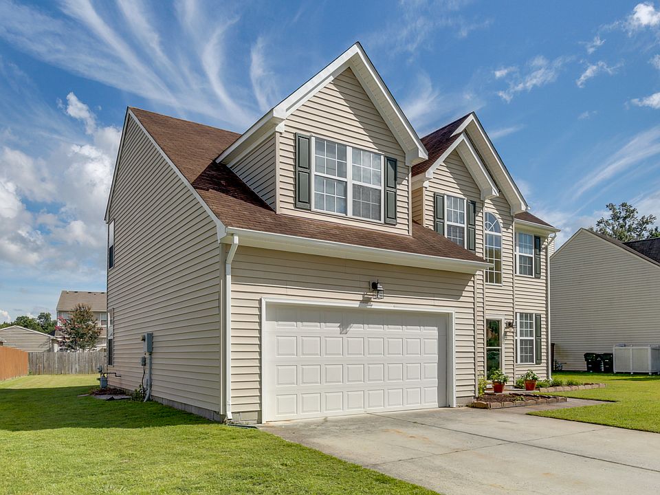 1st image of 1110 Pin Oak Dr