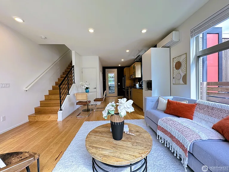 4114A Linden Ave N #A — Photo 6