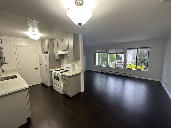 4th image of 201 Standish St #B201-3