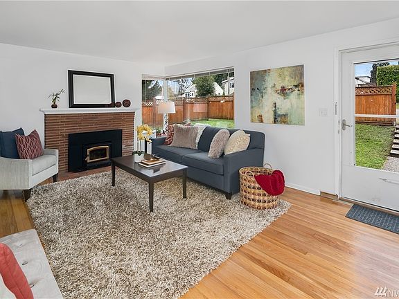 4th image of 10746 N Park Ave N