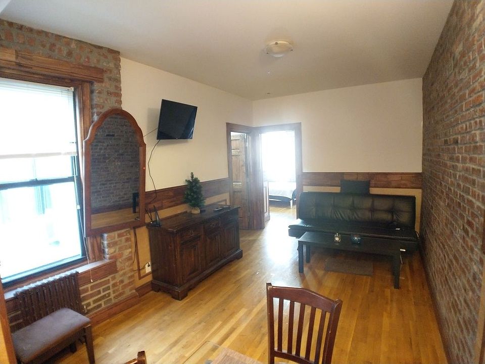 1st image of 424 E 13th St #C3