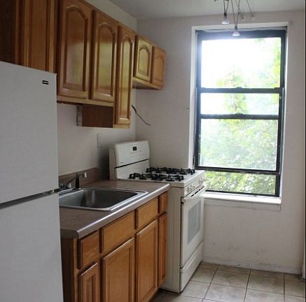 4th image of 2271 Kennedy Blvd APT 204