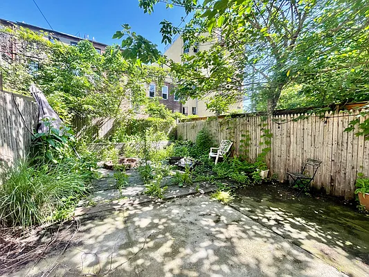 Rented by ERNY LLC | media 10