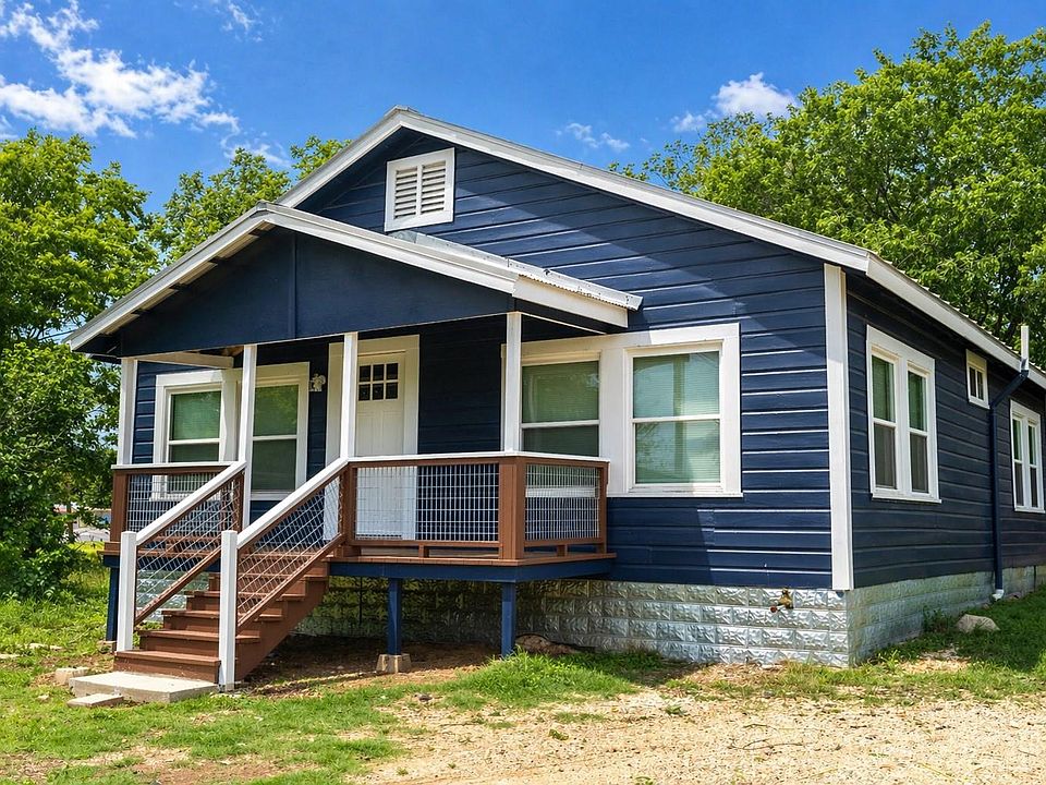 1st image of 329 Flores St