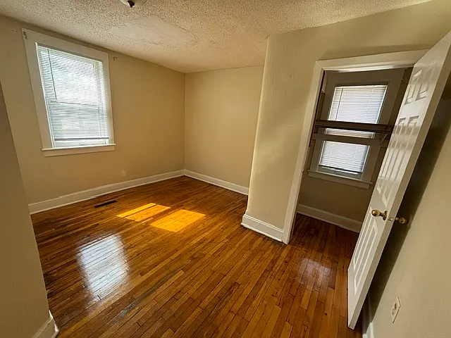 7XX W Edmund Ave #1 — Photo 4