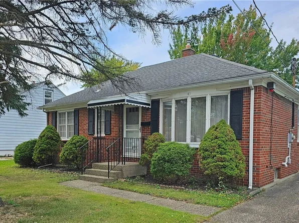 78 Princeton Ave, Depew, NY 14043