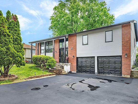 2nd image of 551 Falcon Ridge Way