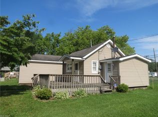 5807 Erickson Dr, Ashtabula, OH 44004