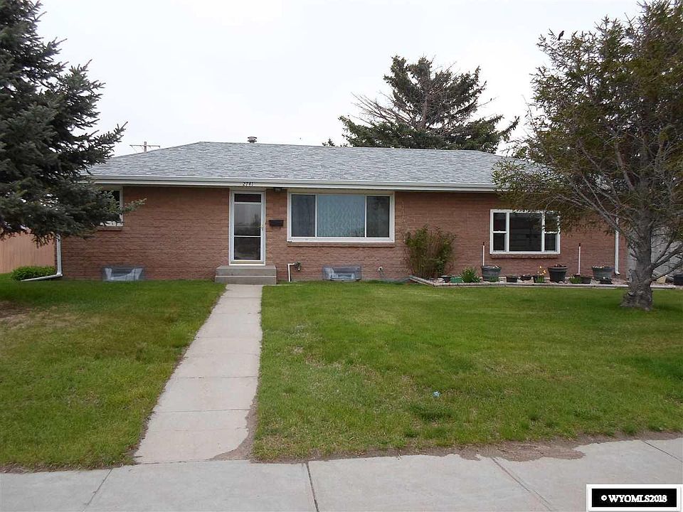 1st image of 2741 W East St