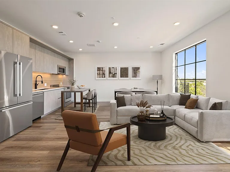 4315 S Congress Ave #428 — Photo 5