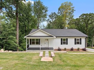 2 Hillbrook Rd, Taylors, SC 29687