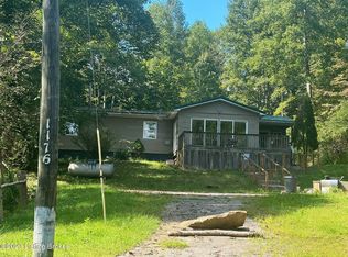 1176 Dials Branch Blvd, Hardy, KY 41531