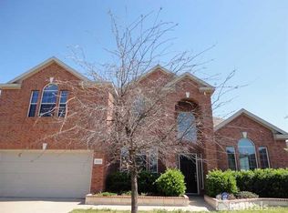 2335 Goshawk St, Grand Prairie, TX 75052