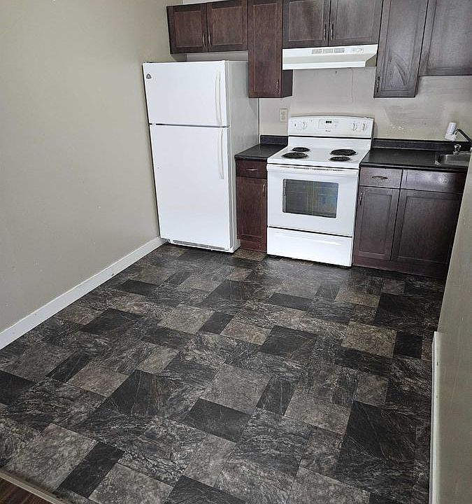 1st image of 2116 Rose St #6