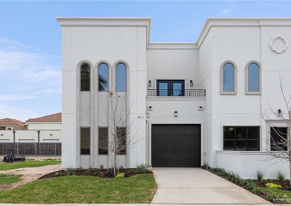 1st image of 811 Santa Lucia Cir