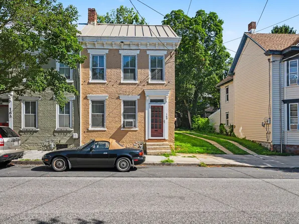 169 E Pomfret St, Carlisle, PA 17013