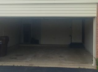 6 School House Ct, Park Forest, IL 60466