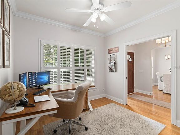 5th image of 2350 Temple Dr