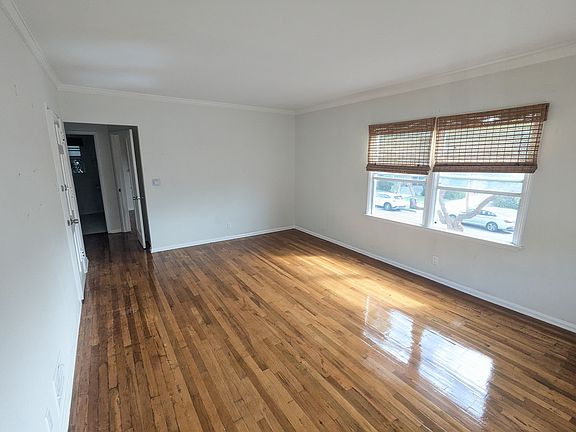 2nd image of 729 N Edinburgh Ave #1/2-1