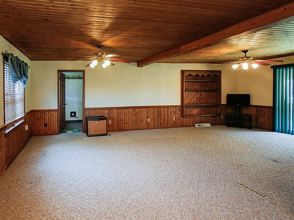 4938 barryville road-105