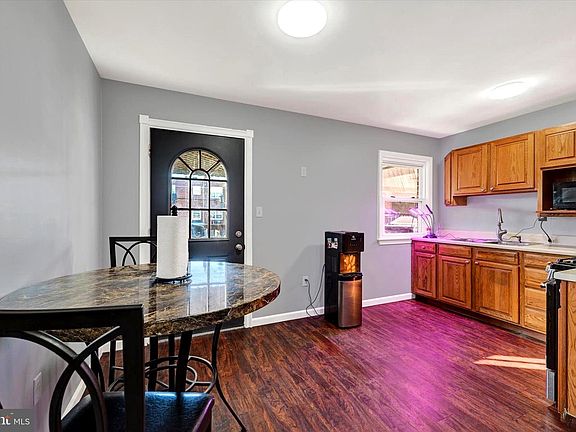 4th image of 8137 Park Haven Rd