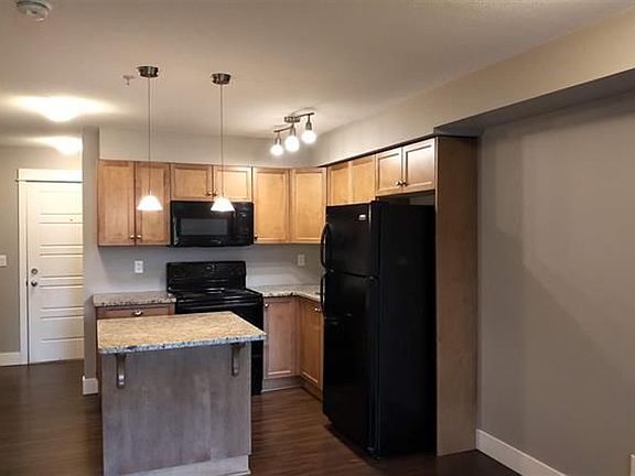 2nd image of 30525 Cardinal Ave #109