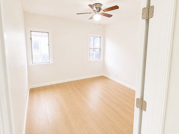 5th image of 314 E 99th St Unit C