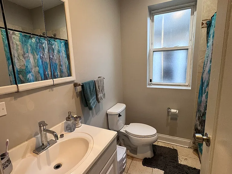 4655 N Drake Ave #2 — Photo 11