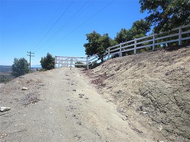 2nd image of 0 Avwnida La Cresta
