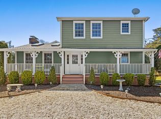 22 Peninsula Dr, Sag Harbor, NY 11963