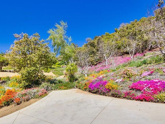 5th image of 3835 Lake Garden Dr