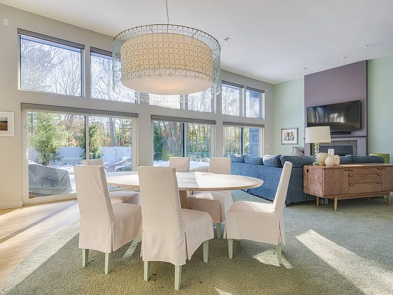 4 Bayberry Ln — Photo 12