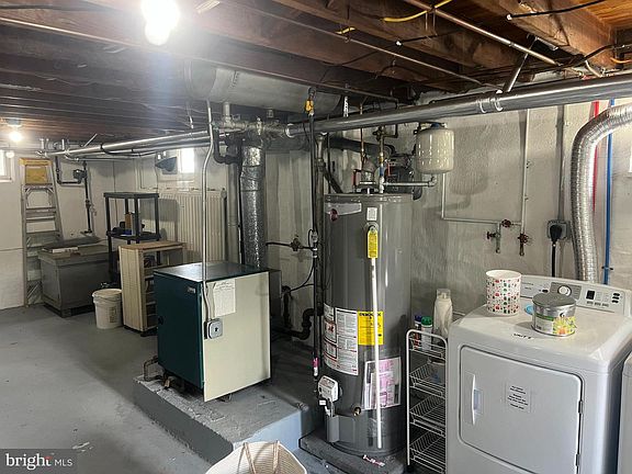 5th image of 112 N Miller St