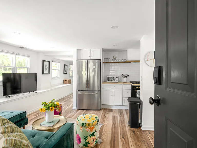 1031 Austin Ave NE #3 — Photo 12