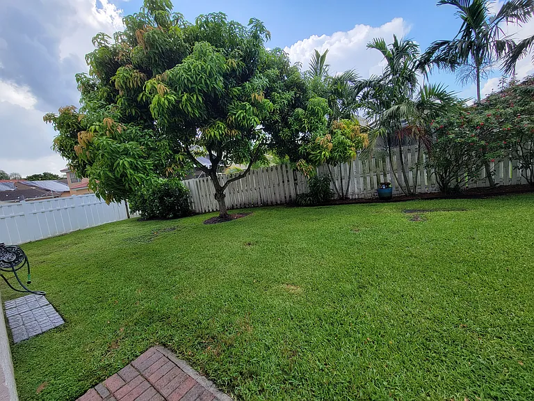 13847 NW 22nd Ct — Photo 15