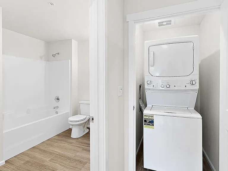 Cedar Place — Photo 13