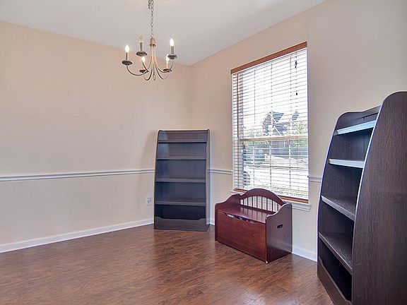 5th image of 3009 Hollow Valley Dr