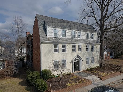 2nd image of 4632 Grove Ave Unit 2