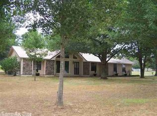 103 Green Valley Cir, Searcy, AR 72143