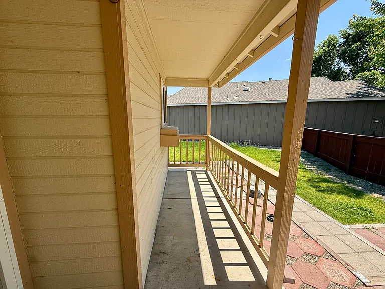 1785 Shamrock Cir — Photo 7