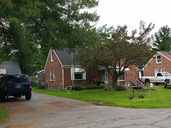 3rd image of 1840 Beverly Ave