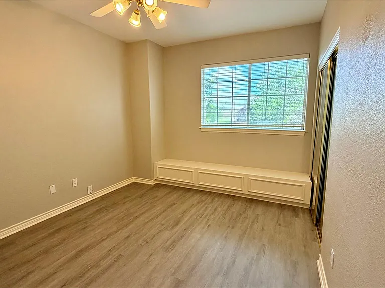 9904 Mariah Cv — Photo 21