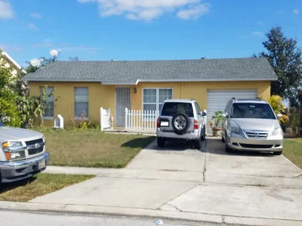 5325 Moxie Blvd, Orlando, FL 32839