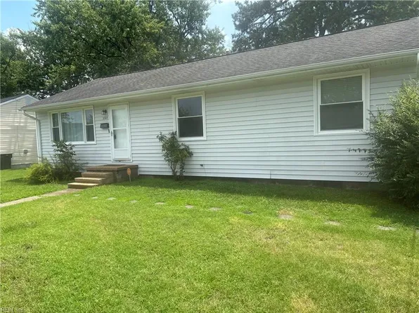 3323 Candlewood Dr, Hampton, VA 23666