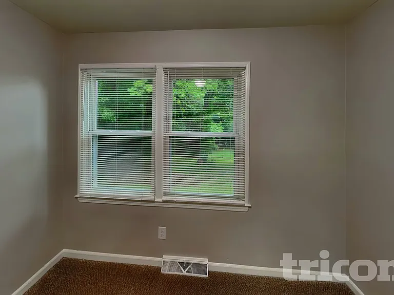 6010 Sullins Rd — Photo 12