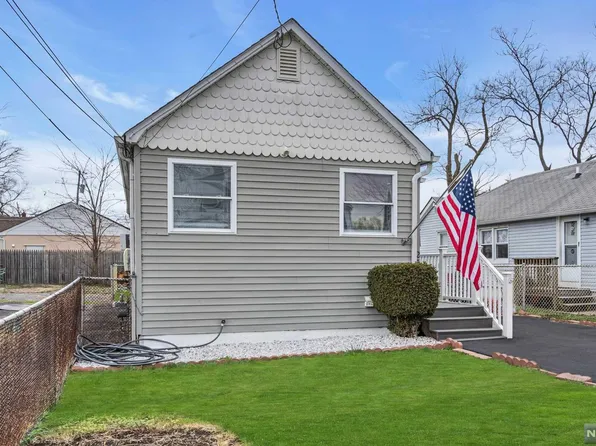 251 Seeley Ave, Keansburg, NJ 07734