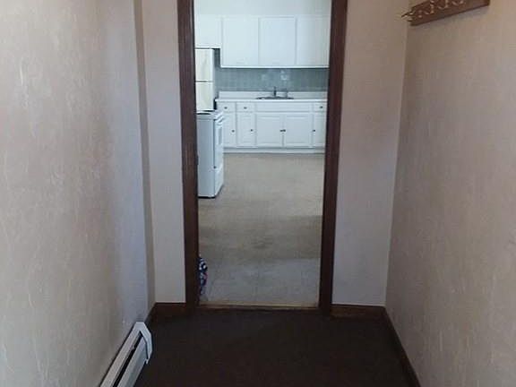 4th image of 56 Essex St