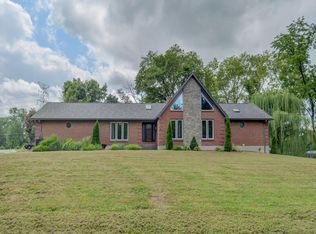 3700 Romania Dr, Louisville, KY 40216
