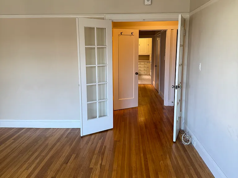 970 Bay St #2 — Photo 10